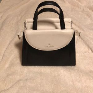 Kate Spade Cobble Hill Small Adrian - Authentic